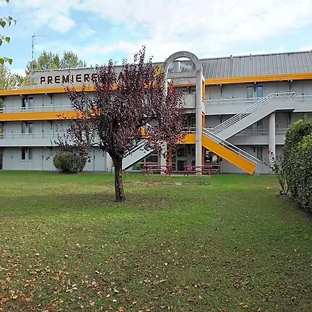 Premiere Classe Grenoble Sud Universite *